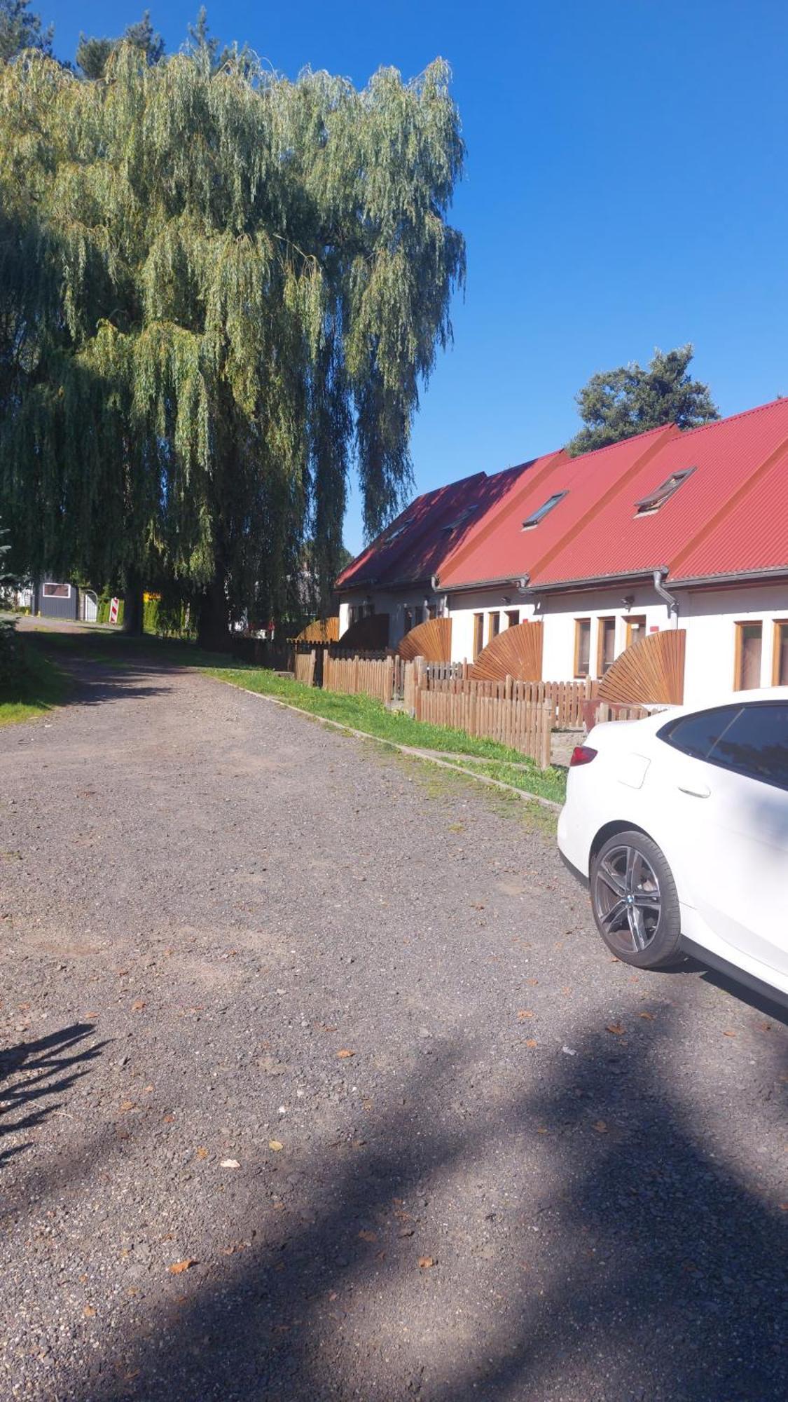 Domki Nad Jeziorem Karlowice Exterior photo