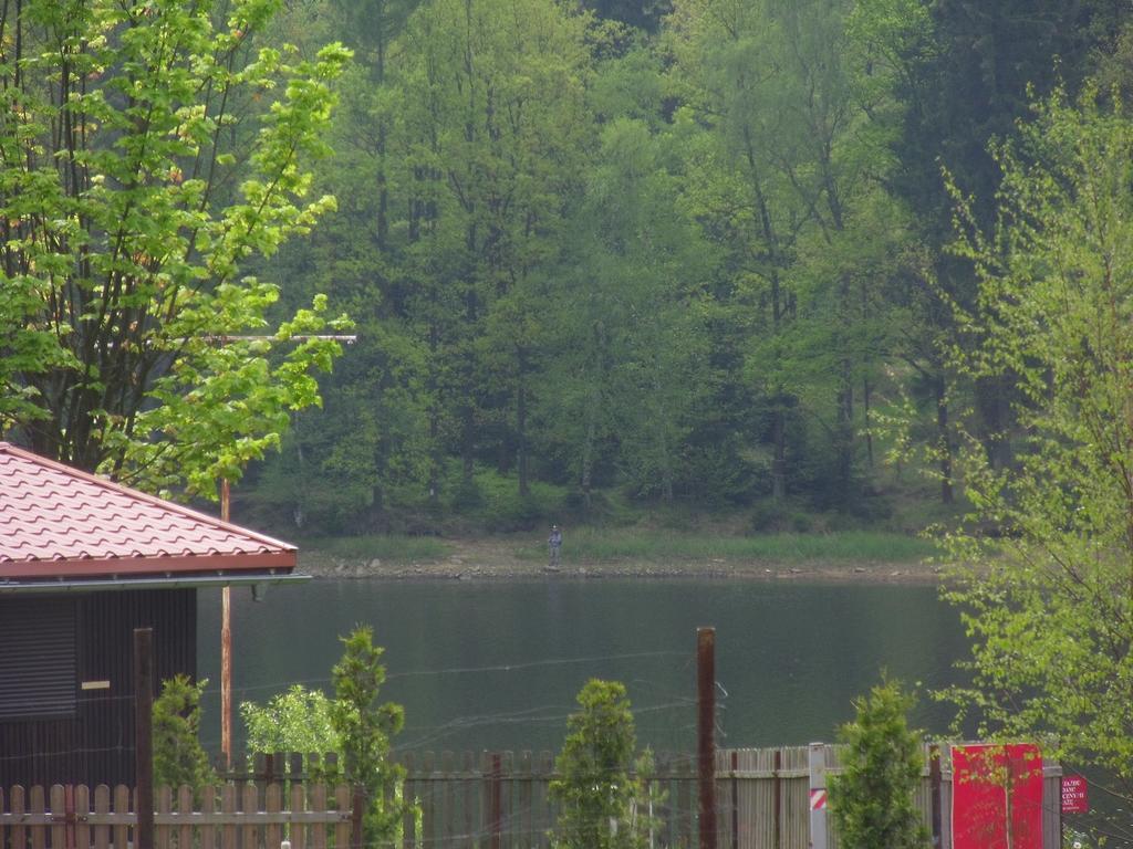 Domki Nad Jeziorem Karlowice Exterior photo